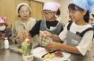 野菜ジュース作り／小学生１３人が参加／上富田の食育講座