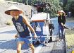 ごみ拾いながら日本一周　リヤカー引き徒歩の男女２人組、和歌山を北上中