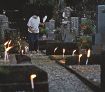 千灯供養で先祖しのぶ／串本の成就寺