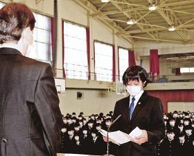 ２７９人が新たな出発　田辺高校で入学式