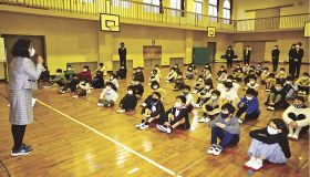 ３学期頑張るぞ　和歌山県内の学校で始業式