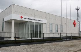 完成した「和歌山県赤十字血液センター紀南出張所」（上富田町生馬で）
