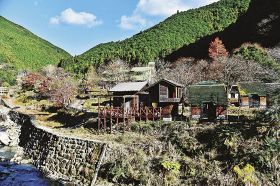 来年度の再開に向けて準備が進む百間山渓谷キャンプ村（和歌山県田辺市熊野で）