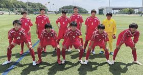 全国高校サッカー選手権和歌山大会に合同チームで出場する串本古座・和歌山東のメンバー