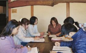 外国人観光客への対応聞き取り　田辺市の宿泊施設で大阪の大学生