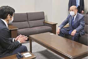 串本町長と意見交換　国土強靱化大臣が和歌山視察