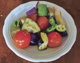 旬の野菜で簡単献立／ナス（３）／フライパンで夏野菜の煮物
