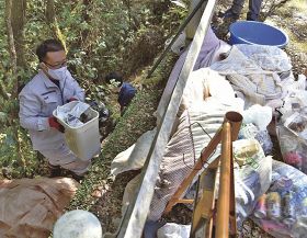 不法投棄ごみ１００キロ回収　田辺市の山間部で被害相次ぐ