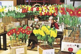 縁起物の「挑花」作り大詰め　例大祭に向け熊野本宮大社