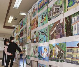 「町のたからもの」／小中学生の力作並ぶ／紀南ユネスコ協会　２８日まで絵画展