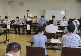 欠員３に５陣営出席　串本町議補欠選の説明会