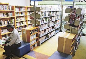 串本町図書館／移転３年、広がる利用／本に親しむ工夫満載