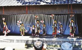 子踊りや獅子舞奉納／二つの八幡神社で秋祭り／みなべ町岩代地域
