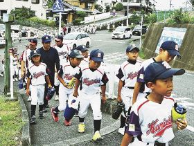 学童野球チームが避難／田辺で訓練　大会中の津波想定