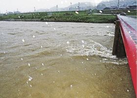 護摩壇山で積算２６３ミリ　和歌山県内に大雨警報