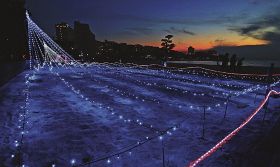 白良浜に「光の海」　２１日から電飾イベント　