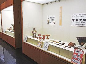 ようこそ「土器」の世界へ／田辺歴史民俗資料館　９月４日まで特別陳列／「土器Ｄｏｋｉタイムトラベル」