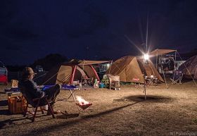 過去に開催したキャンプイベントの様子（３月、和歌山県すさみ町提供）
