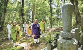 【動画】浄土目指した僧を供養　世界遺産の補陀洛山寺、那智勝浦町