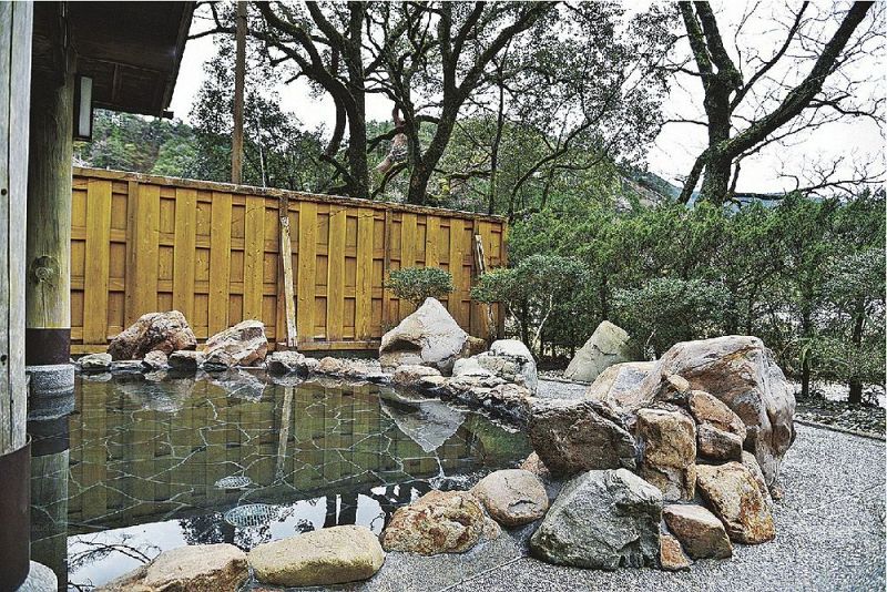 丹生ノ川温泉を使用している露天風呂