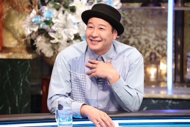 28日放送のフジテレビ系『酒のツマミになる話』に出演する長田庄平（チョコレートプラネット） （C）フジテレビ