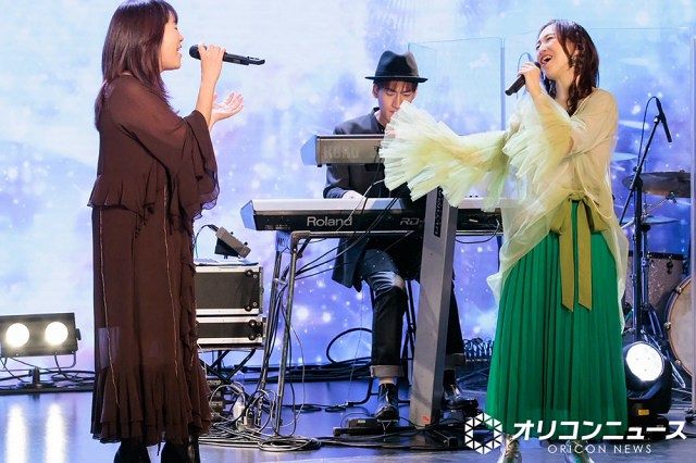 奥井雅美と森口博子が「アニサマ」テーマソングを披露する ＜BS11『Anison Days』収録風景＞ （C）ORICON NewS inc.