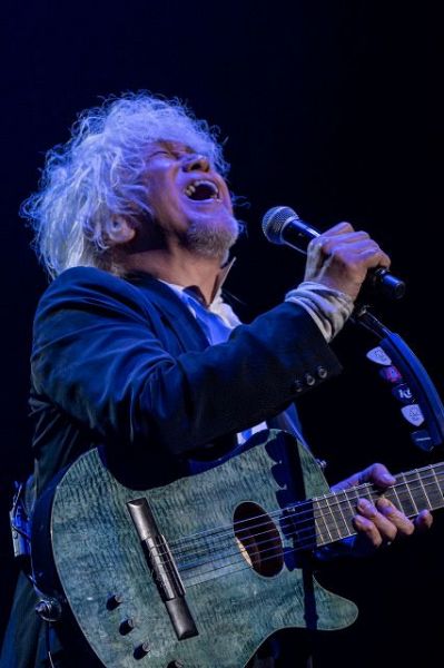 玉置浩二、故郷楽団10周年ツアー完走