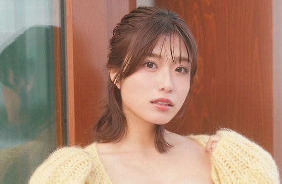 「ヤングチャンピオン烈」新年No.1の巻中グラビアに登場した滝口愛奈（C）鈴木章太（秋田書店）2025