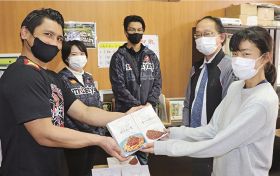 ジビエ使った新商品／小中学校へ贈呈／古座川　鳥獣食肉処理加工施設