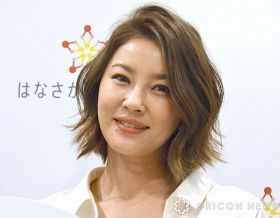 49歳・瀬戸朝香「昔はこれが主流だったんだよ」　フィルムカメラ懐かしむ「懐かしい～」「朝香さんはどんな写真も綺麗ですね」