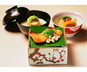 「立春特別昼会席」の一例