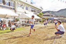 山里に元気な声／龍神村／秋の運動会シーズン