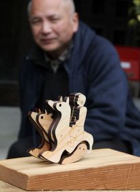 「動く牛馬童子」好評