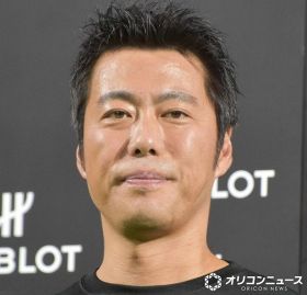 上原浩治、23年前のジャイアンツ優勝時のメンバーと“反省会”　豪華4ショットに「この顔触れによる首脳陣、見てみたい」「タイガースファンの僕ですら興奮するメンバー」