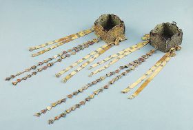 重要文化財「金宝冠・銀宝冠（灌頂道具類のうち）」（龍光院、金宝冠【前期】・銀宝冠【後期】）