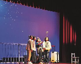 オリジナル作品で最優秀　県高校総文で串本古座演劇部