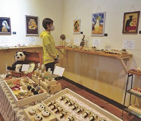 羊毛フェルトで名画表現／２９日まで　ジー・ワークス