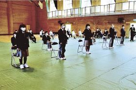 １３人が入学　南部高龍神分校