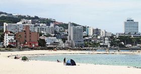 観光地「うれしさと不安」　４連休で宿泊予約増加